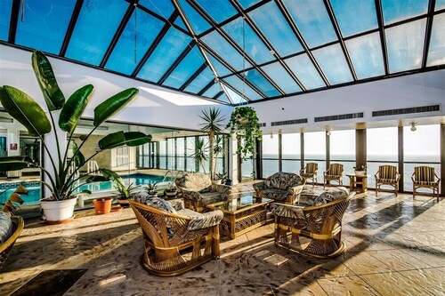 Ocean Front condo with amazing sunrise & sunset views!