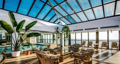 Ocean Front condo with amazing sunrise & sunset views!