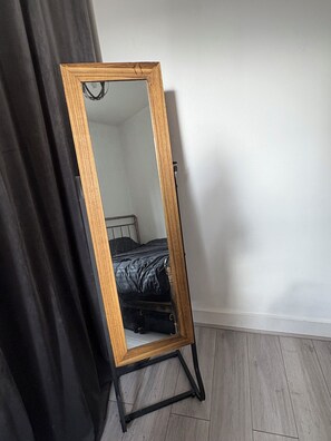 1 chambre, bureau, Wi-Fi gratuit, draps fournis