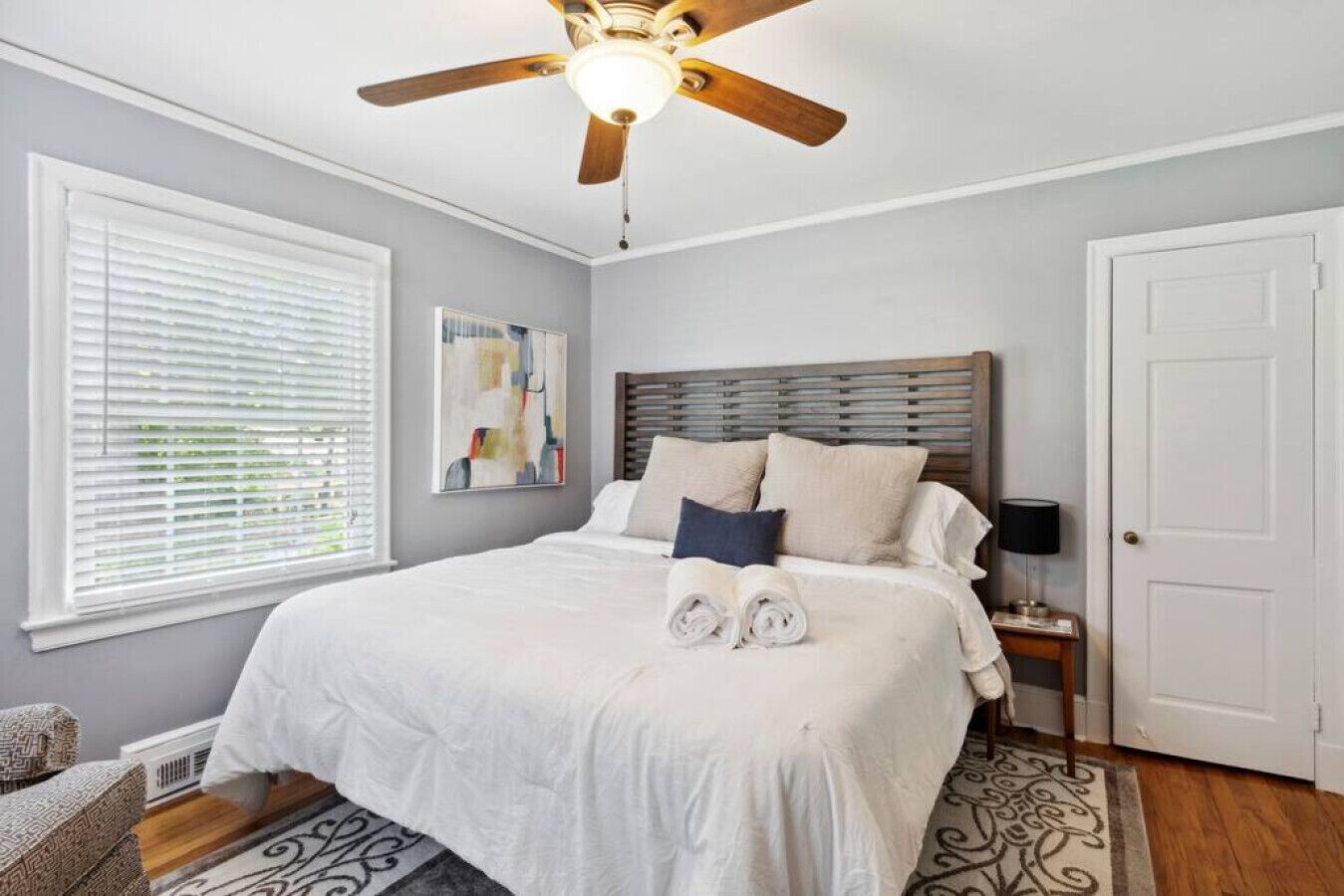 3 bedrooms, desk, iron/ironing board, free WiFi