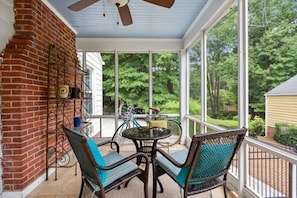Terrace/patio - Charming Cottage in the heart of Buckhead (Atlanta)
