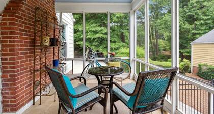 Charming Cottage in the heart of Buckhead