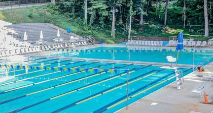 Charming Cottage in the heart of Buckhead