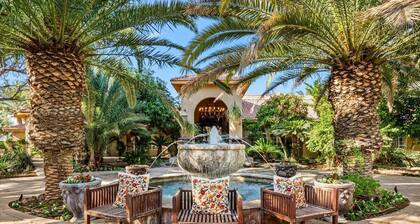 Hacienda Nestled in Private Date Grove close to Palm Springs