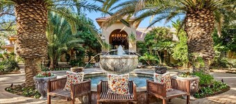 Hacienda Nestled in Private Date Grove close to Palm Springs