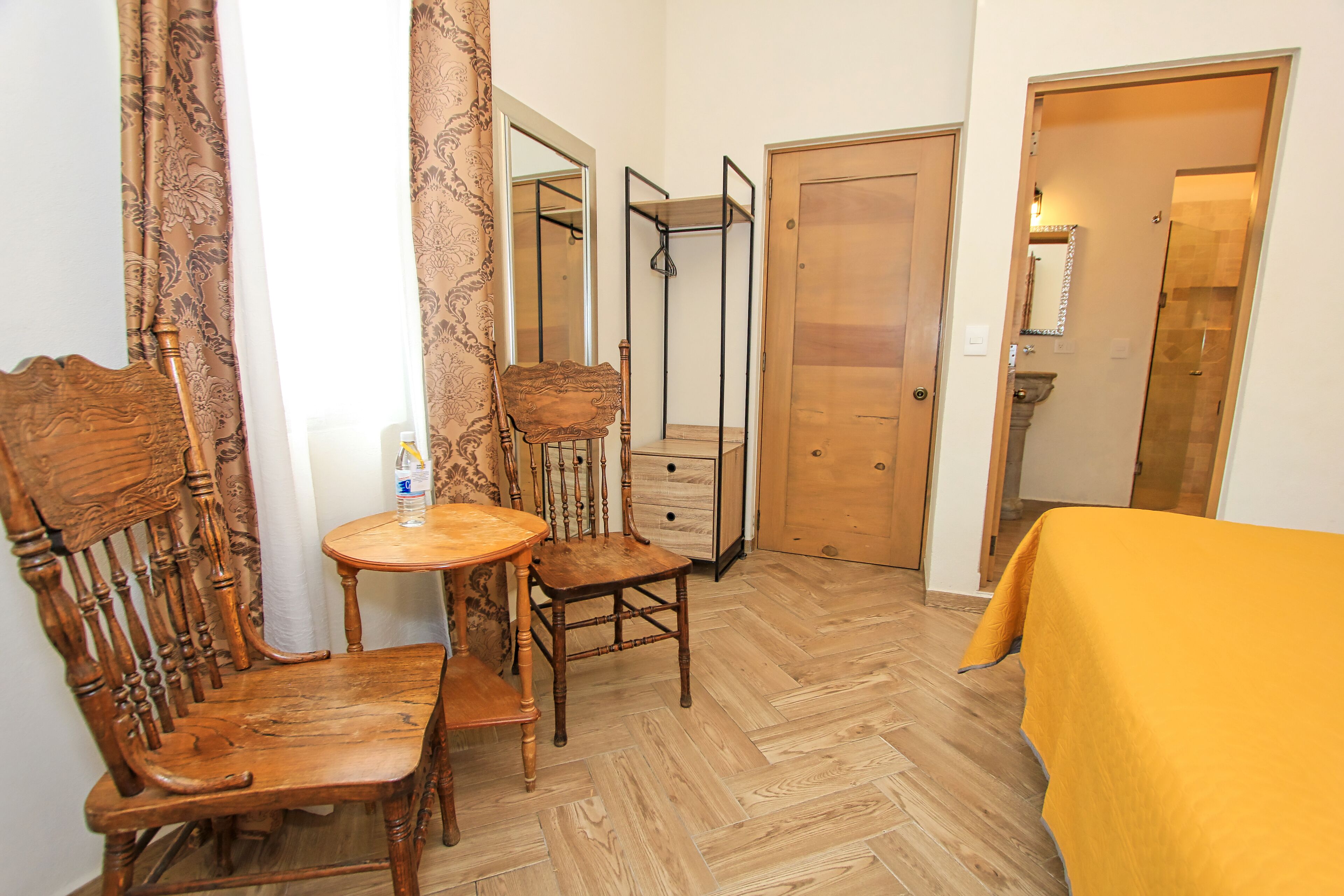 deluxe room | iron/ironing board, free wifi, bed sheets