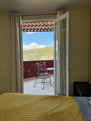 Deluxe Room | Terrace/patio