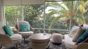Interior - Palm Paradise  - Great Location with a Courtesy Golf Cart (The Villages)