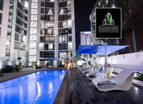 Luxury, safe,clean and comfortable ome away from home all travelers 
