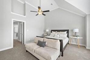 4 Schlafzimmer, Bügeleisen/Bügelbrett, kostenloses WLAN, Bettwäsche