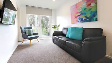 Standard Double Room, 2 Bedrooms | Living area