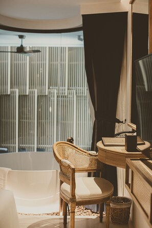 Plunge Pool Suite | Living area