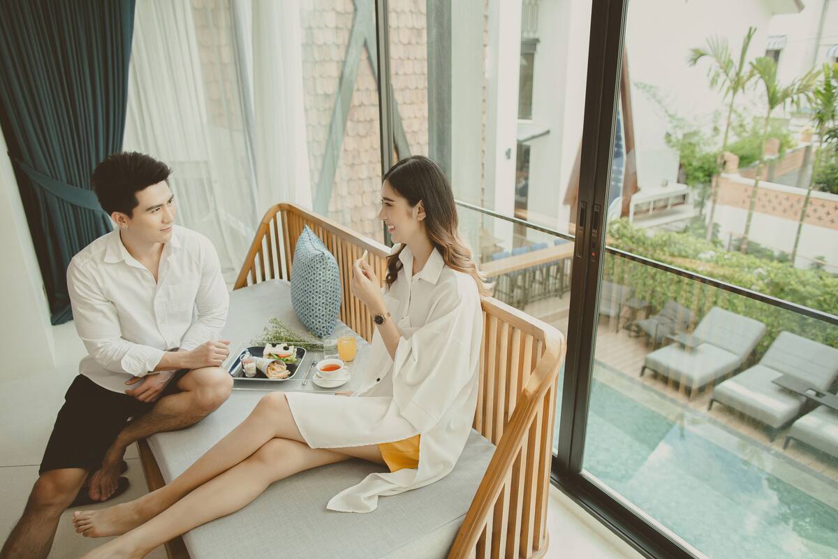 Lanna Suite Pool View | 고급 침구, 필로우탑 침대, 미니바, 객실 내 금고
