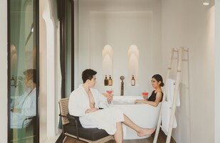 Grand Deluxe Room with Bathtub | Private spa tub