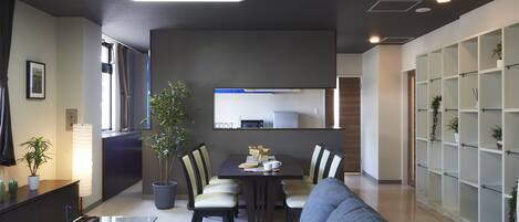 Apartment (2F) | Living area | Flat-screen TV
