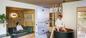 Modern Holiday Apartment Chalet Ortles with Mountain View and Wi-Fi