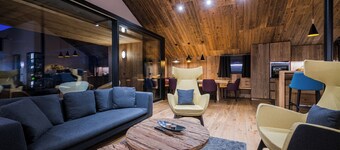 Modern Holiday Apartment Chalet Ortles with Mountain View and Wi-Fi