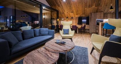 Appartement de vacances moderne Chalet Ortles avec vue sur les montagnes et Wi-Fi