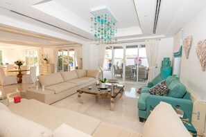 Smart TV, fireplace, video games, DVD player