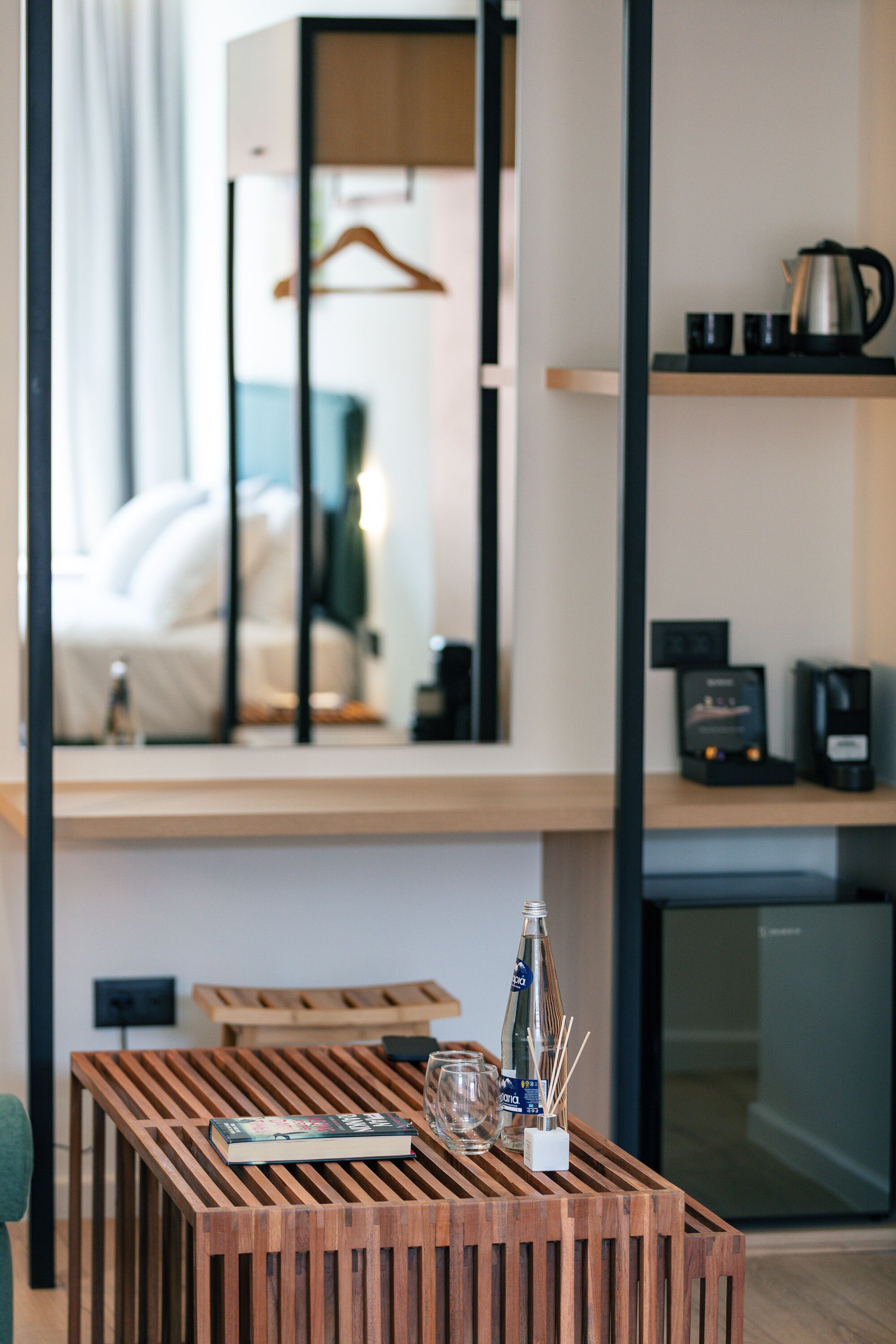 Premium Studio with Old Town View & Open-Plan Bathtub | Zimmersafe, laptopgeeigneter Arbeitsplatz, Verdunkelungsvorhänge