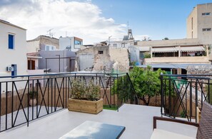 Superior Studio with Terrace & Open-Plan Bathtub | Útsýni úr herberginu