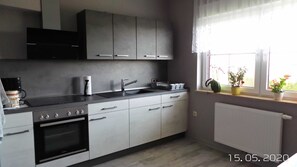 Fridge, oven, highchair - Ferienwohnung Reulecke (Blankenburg (Harz))