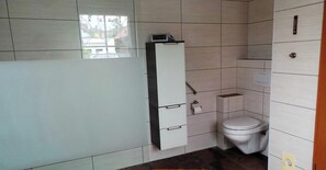 Unclassified image, 3 of 6, button