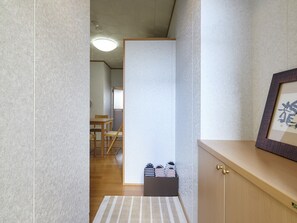 Interior entrance - Oyado Kinokuniya Junin Machi (Nagasaki)