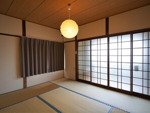 1 chambre, rideaux occultants, Wi-Fi gratuit