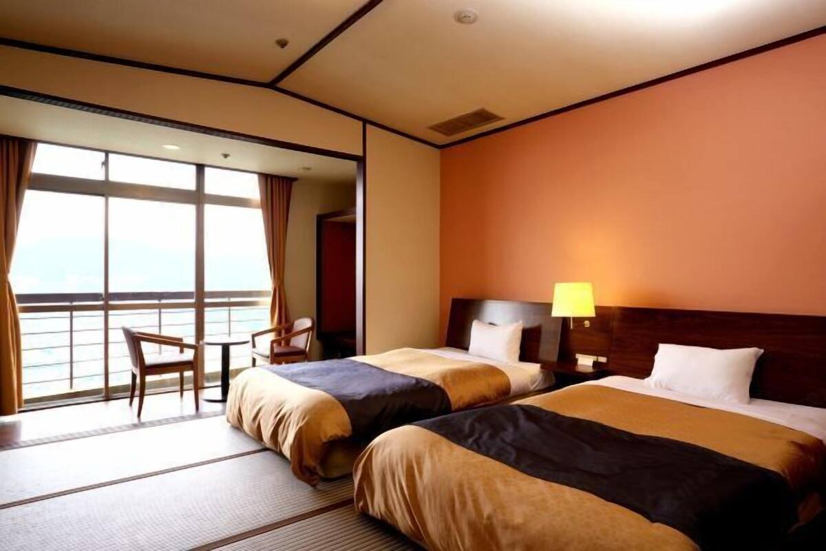 Coffres-forts dans les chambres, Wi-Fi gratuit