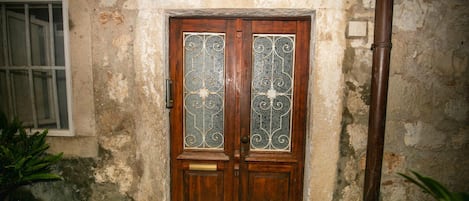 EntrĂ©e de lâhĂ©bergement