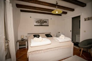 Soundproofing, free WiFi, bed sheets - Rooms Epidaurus (Dubrovnik)