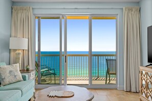 Studio (3 Bedrooms) | Interior - Calypso Resort by BBG (Panama City Beach)