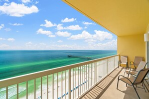 Studio (3 Bedrooms) | Interior - Calypso Resort by BBG (Panama City Beach)