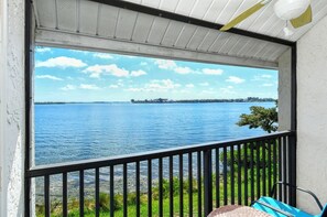 Front of property - Runaway Bay Resort by BBG (Bradenton Beach)
