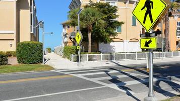 Studio (2 Bedrooms) | Interior