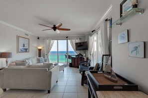 Studio (3 Bedrooms) | Interior - Sunrise Resort by BBG (Panama City Beach)