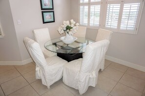 Studio (3 Bedrooms) | Intérieur