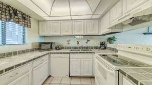 Studio (2 Bedrooms) | Innvendig