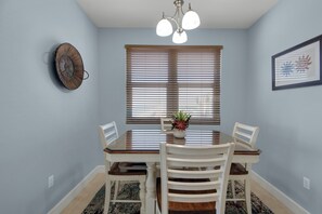 Studio (3 Bedrooms) | Intérieur