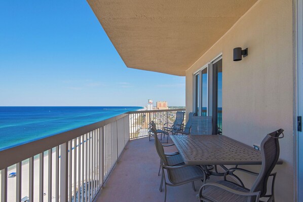 Studio (3 Bedrooms) | Interior - Sunrise Resort by BBG (Panama City Beach)