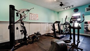 Studio (2 Bedrooms) | Interior