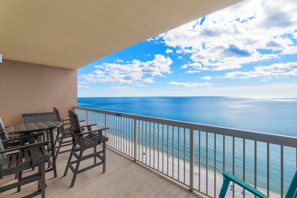 Estudio (3 Bedrooms) | Interior