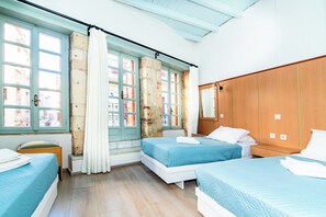 Basic Triple Room | In-room safe, free WiFi, bed sheets