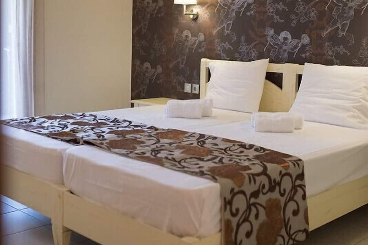 Junior Suite | Premium bedding, minibar, in-room safe, desk