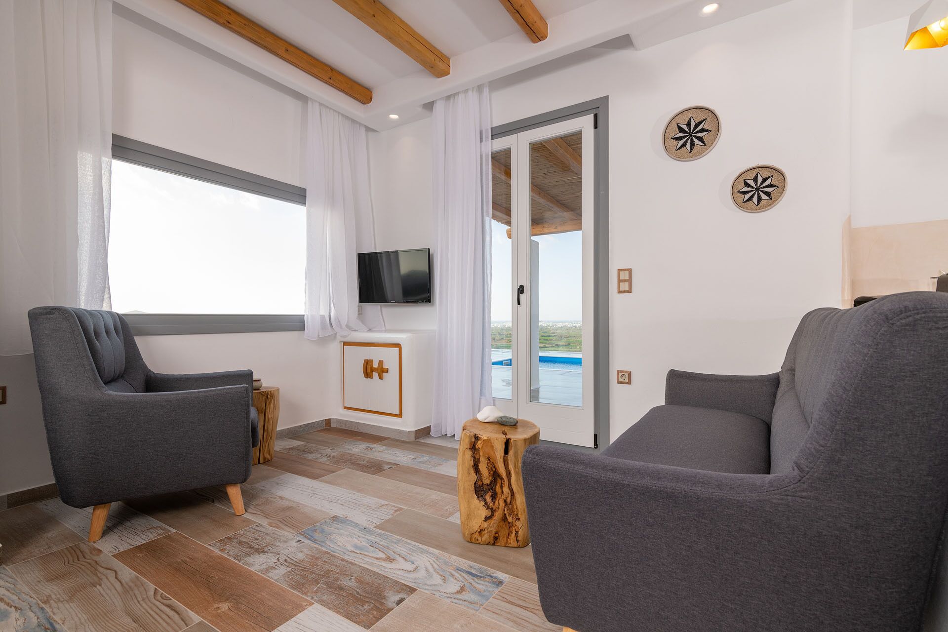 Deluxe House, 2 Bedrooms, Private Pool, Sea View (Turquoise Villa) | Living room | Smart TV