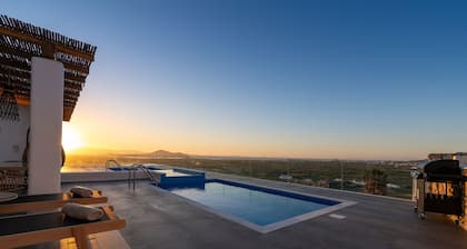 Naxian Sunset Luxury Villas
