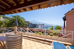 Panoramic Apartment | Terrace/patio