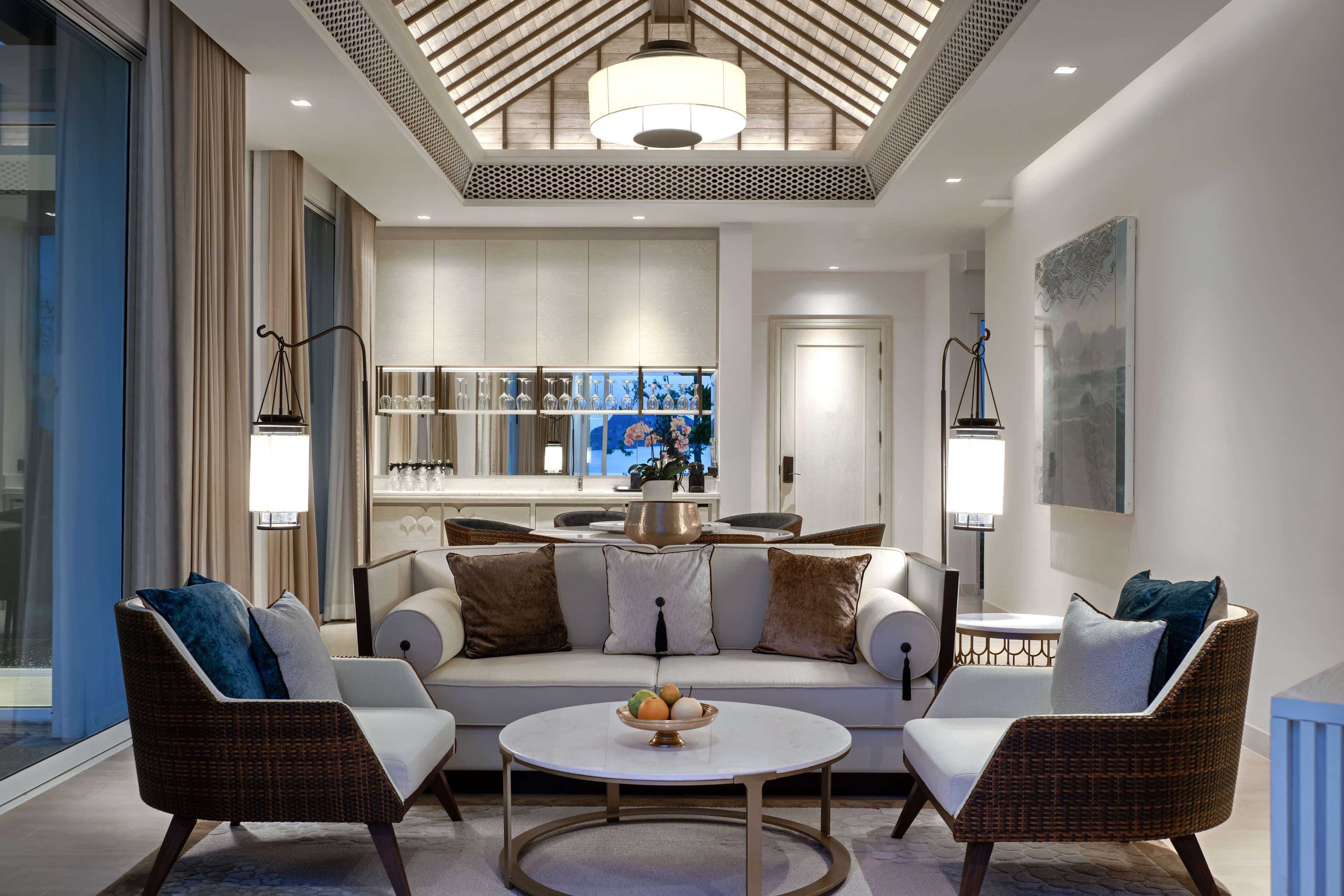 led tv, video game console