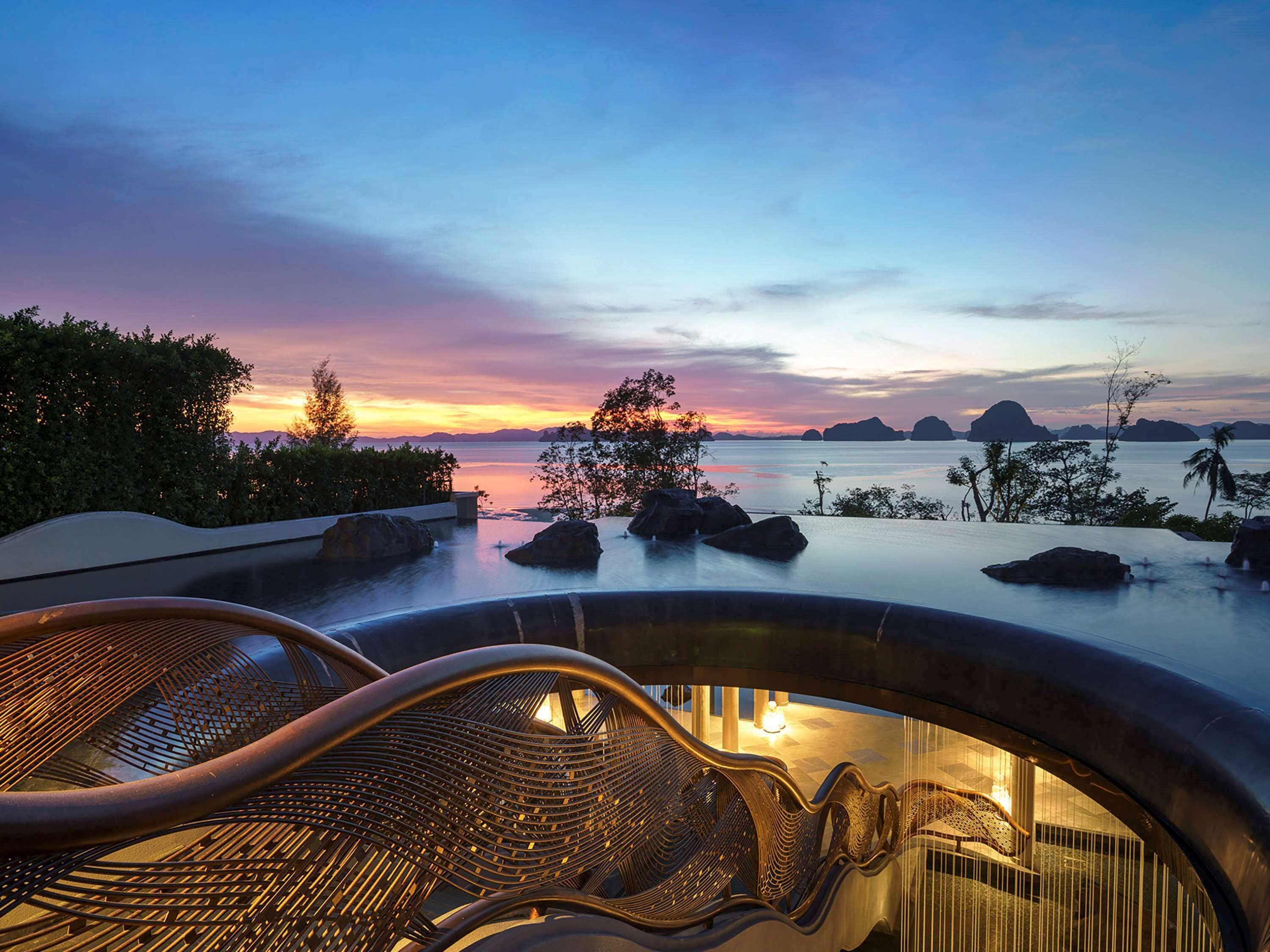 บริเวณภายนอก